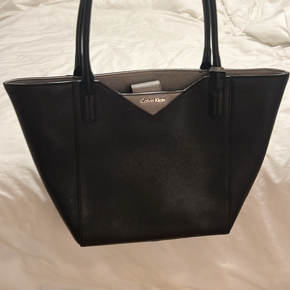 Calvin Klein black and silver Tote, excellent condition! - Picture 8 of 16